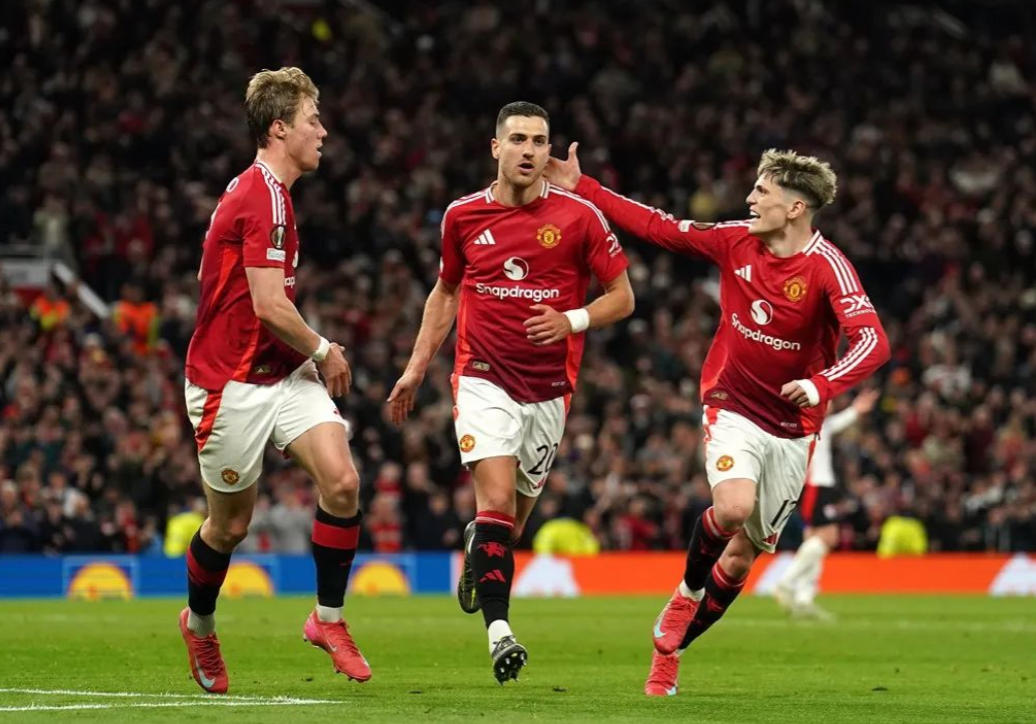 包含冲刺阶段突围战来临，里尔围绕英超门线救险，质疑声仍在，球队文化再被提及的词条