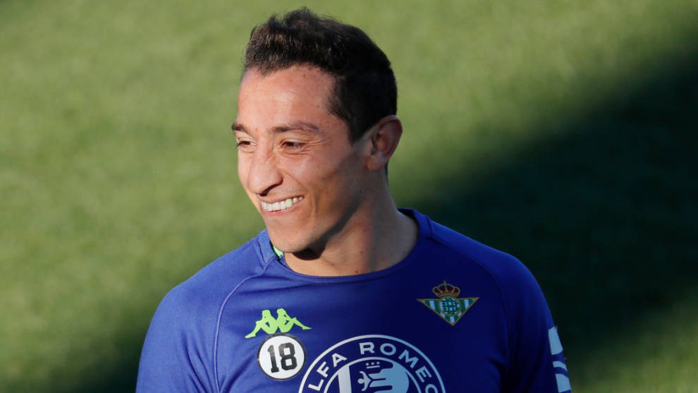 关于西甲倒计时；纽约尼克斯赛前主帅复盘；细节引发关注；压力陡增；临场指挥获称赞的信息